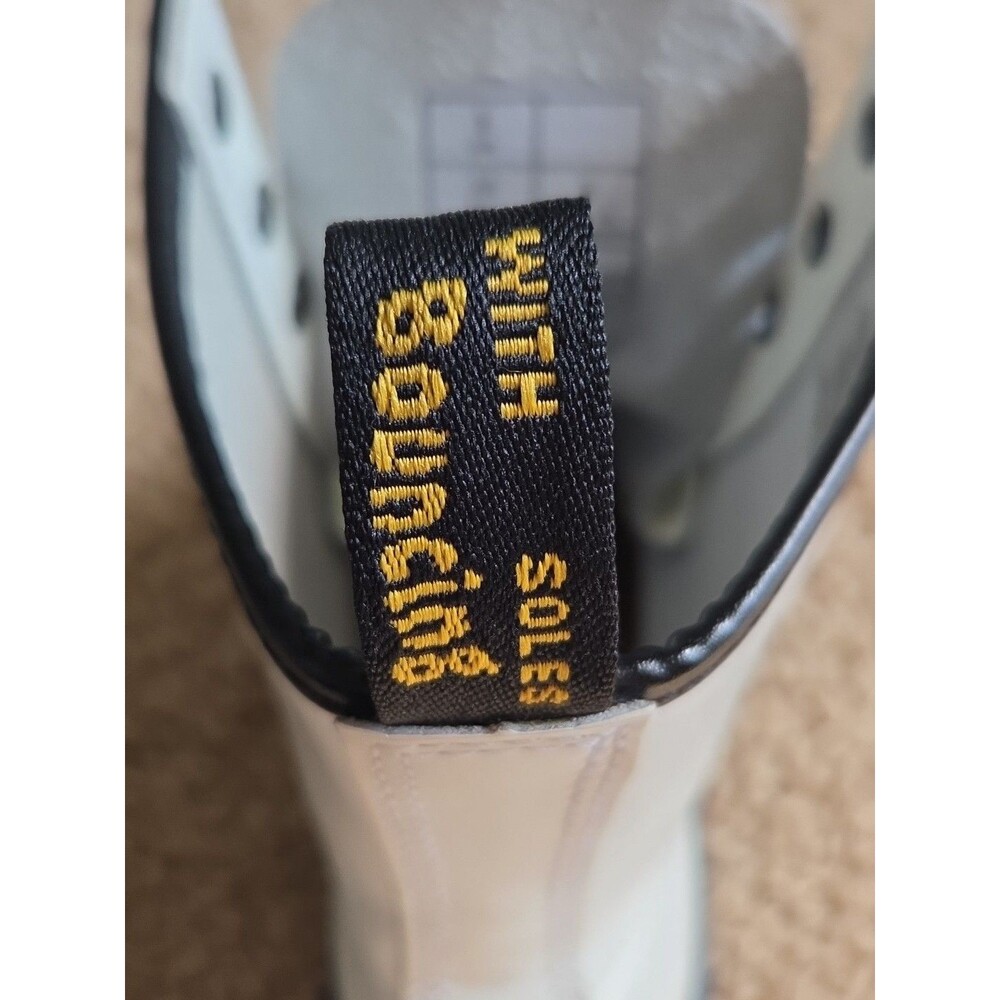 Dr. Martens White Leather Women's Combat Boots Women's Size 8 11821 1460 - EUC - Picture 8 of 13